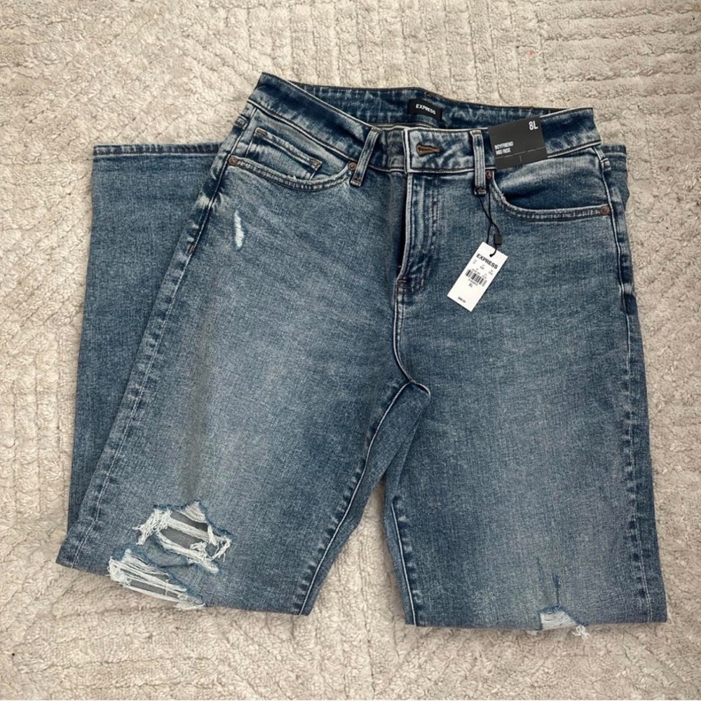 NWT Express boyfriend mid rise jeans